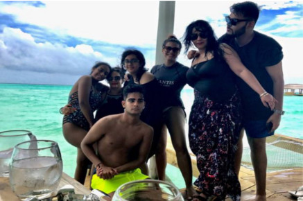 Kajol Looks Stunning In Swimsuit With Daughter Nysa Devgn On Family