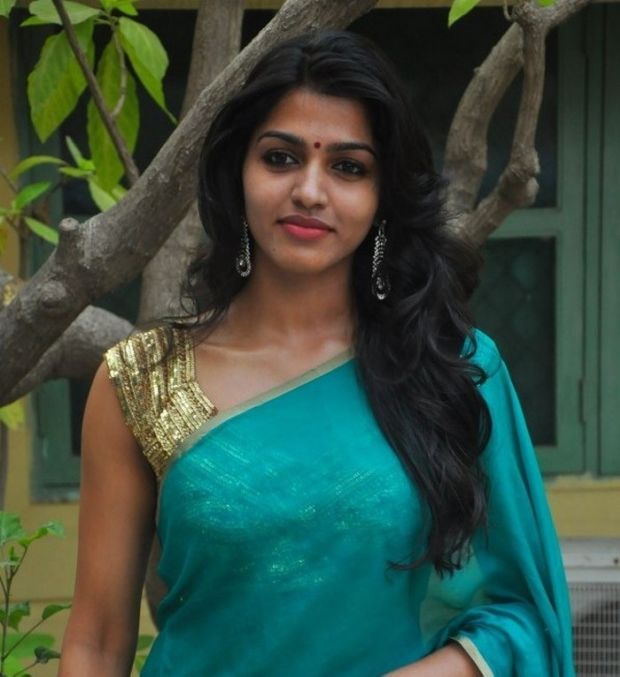 Things You Must Know About Rajinikanth's Onscreen Daughter Dhansika In Kabali