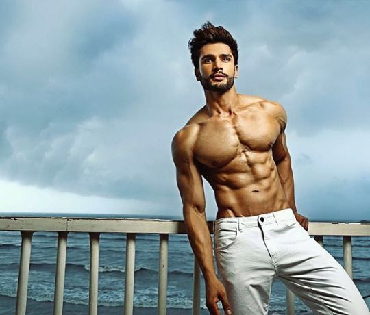 10 Things You Should Know About Rohit Khandelwal, First Indian To Win Mr World Title