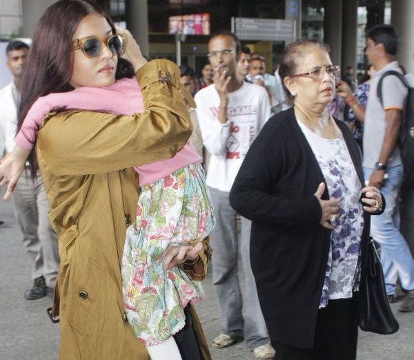 Aishwarya Rai's Mother Got Injured During Bodyguards Scuffle With Media