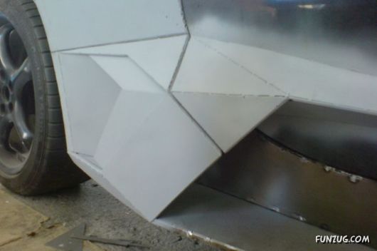 Transform Your Old Car To A Lambhorgini