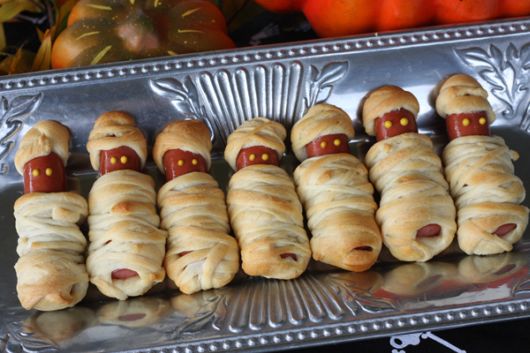 Frightfully Tasty Halloween Snack Ideas  