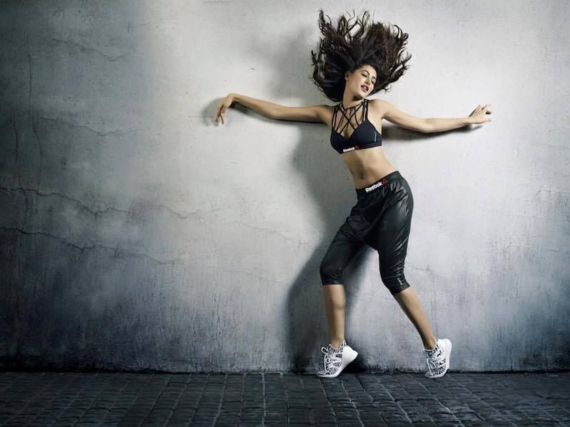 Nargis Fakhri Doing Yoga For The Reebok