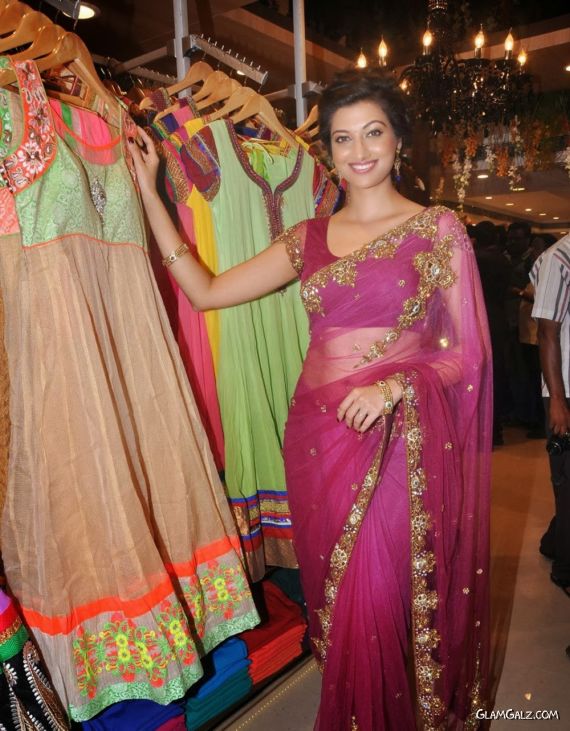 Gorgeous Hamsa Nandini At Kalamandir Showroom Launch