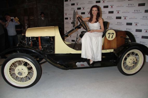 Holly Madison At The Grand Opening Of 1923 Bourbon And Burlesque