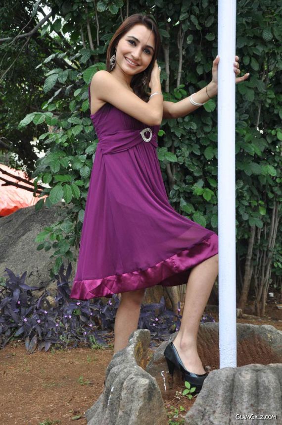 Tollywood Beauty Drithi Photo Gallery