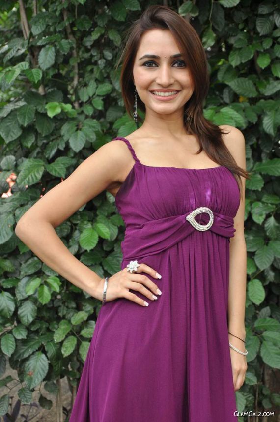 Tollywood Beauty Drithi Photo Gallery