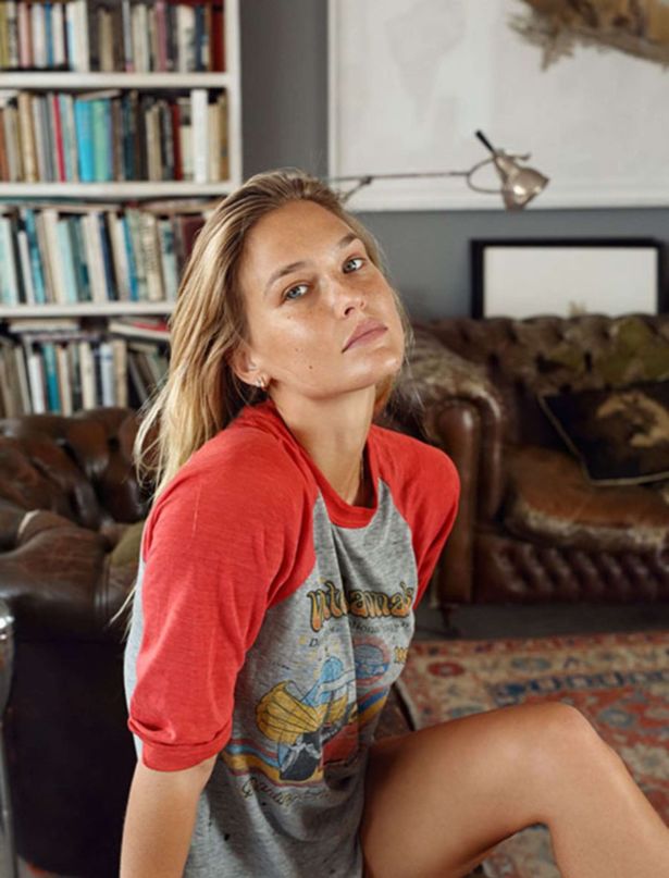 Top Model Bar Refaeli For At Magazine