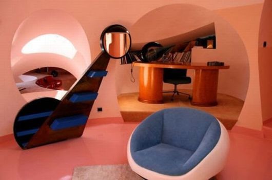 The Amazing Pierre Cardin's Palace