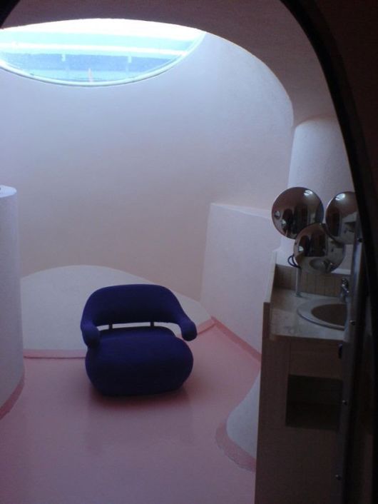 The Amazing Pierre Cardin's Palace